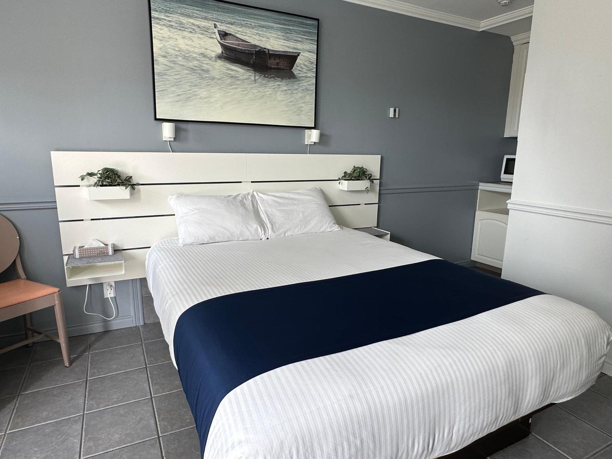 Motel Le Refuge シェルブルック エクステリア 写真