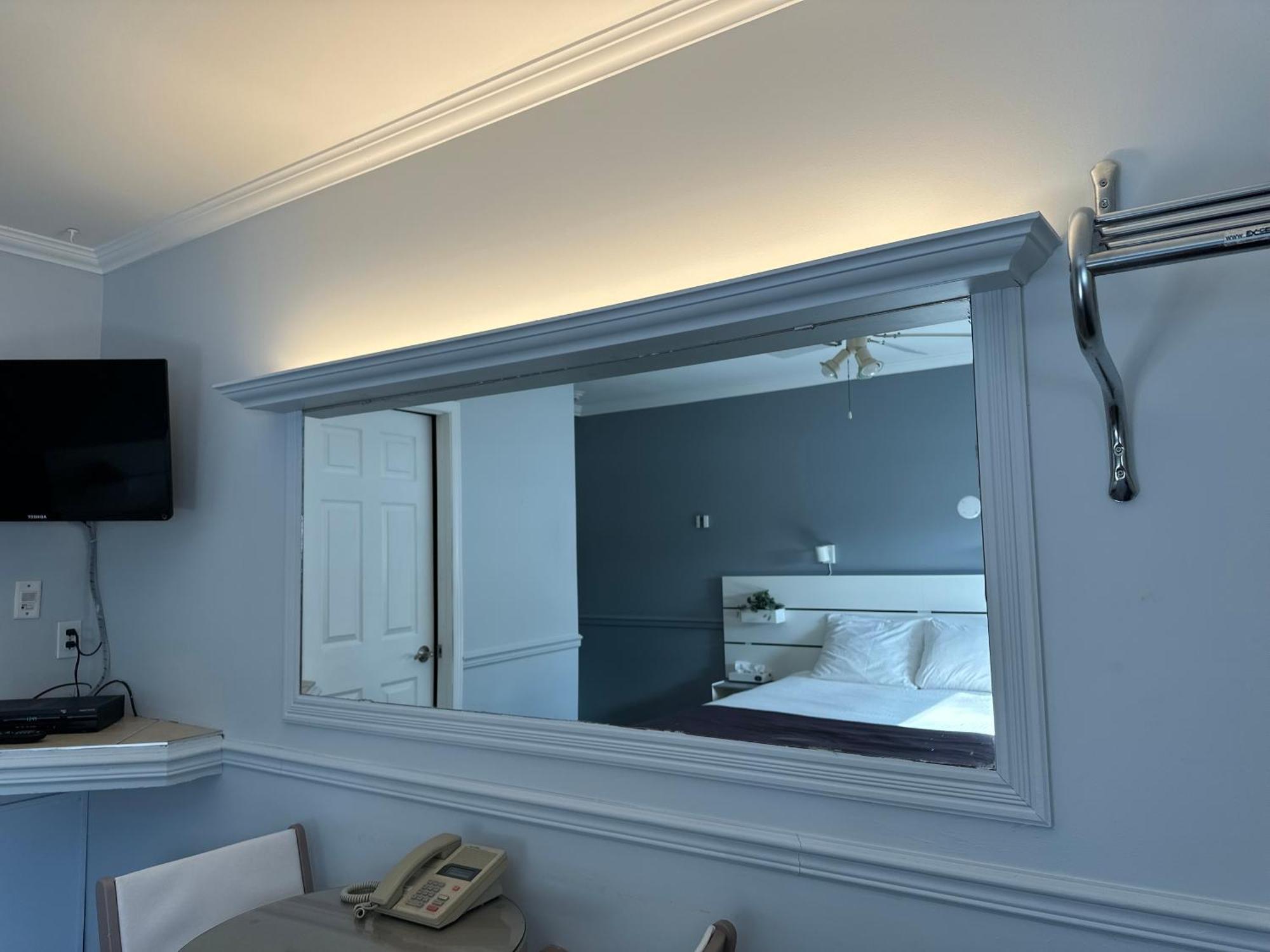 Motel Le Refuge シェルブルック エクステリア 写真